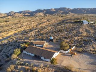 Private retreat close to JTNP and downtown - Joshua Tree - 0