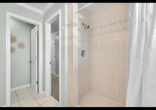 Nautical Watch 4BR 3Bath Family Beach Home - 2