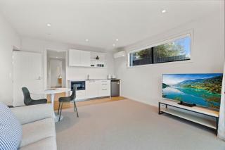 Guest House with Mountain Views - Wanaka - 0