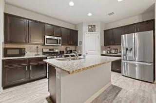Elegant Home with Cozy Vibes - Pflugerville - 7