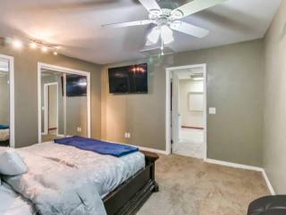 7 Bedroom Luxurious retreat with Heated Pool, Hot tub & King Beds - Oklahoma City - 7