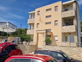 Luna Maris App1 with swimming pool and sea view - Starigrad-Paklenica - 2