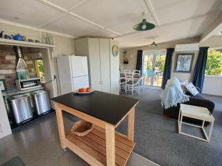 Mont's Cottage - Awatuna - 8