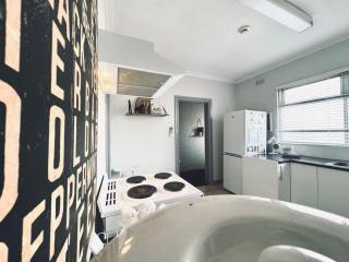 Treehouse Hideouts - Ground Level - Heygarth House Townhouse - Port of Echuca - Echuca - 5