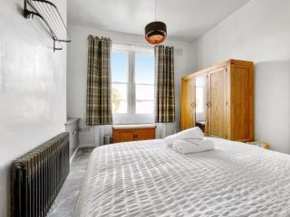 Grosvenor Apartment - High Heaton - 3