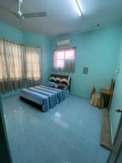 Homestay Kota Bharu Liyahana 4R3B 10 pax - 6