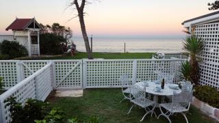 Homely Beachfront Apartment with Direct Beach Access - The Coachhouse - Narrabeen - 6