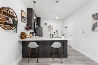Sleek Studio Unit near Broad Ripple by CozySuites - Indianapolis - 1
