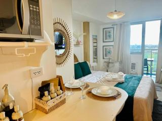 AE Cozy Corner at Azure North Residences - San Fernando - 5