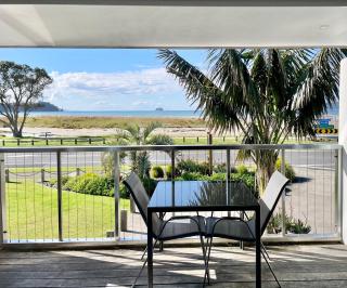 Baileys At The Beach - Whitianga - 1