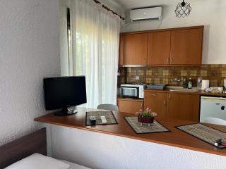 PELEKAN rooms and apartments ATHINA 22 - Pefkochori - 7