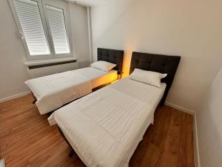High-Floor Apartment, Free Parking - 2