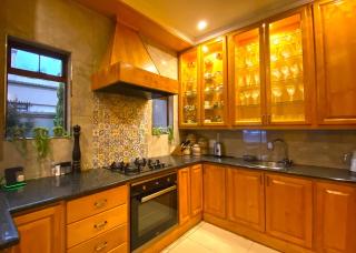 Villa Toledo - Luxurious Mediterranean styled home - 3