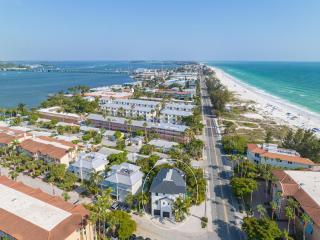 Gulf Horizons - Bradenton Beach - 2