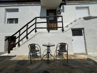 Traditional village house - Sklíthron - 9