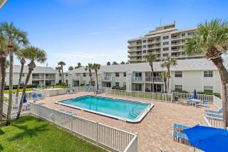 Colony Beach Club 220 - 6