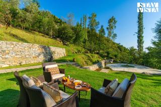 StayVista at Aaram Gah with Lawn, Bonfire, BBQ - 8