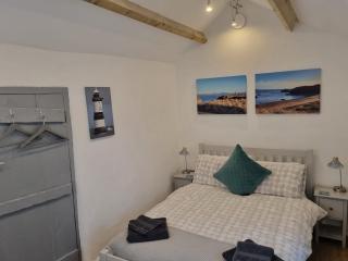 Ferrymans Cottage - Iconic Listed Building - Menai Bridge - 7