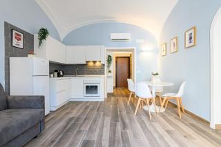 Home santa teresa degli scalzi 118 - 2