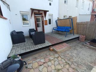 Vár-Lak Apartman - Balatonfůzfő - 8