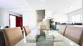 Triplex com piscina 150m do mar - 2