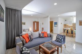 Goldfinch Estate - Banjole - 6