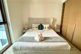 Pool View Living, Direct Beach Access- Surf Tower 2, Creek Beach - Dubai - 6