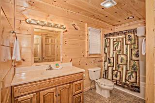 Papa Wolf's Cabin - POOL Community - 3