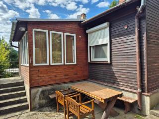 Riverside Forest Guesthouse - 8