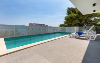 3 Bedroom Amazing Home In Komarna - Komarna - 1