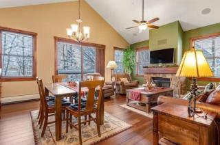3 Bedroom Townhome In Downtown Breckenridge, Off Main Street With Pool, And Hot Tubs - 9
