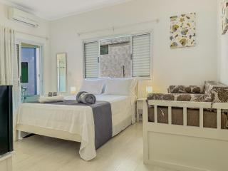 Maraka 22 1 Suíte AC Piscina 50m da praia - 9