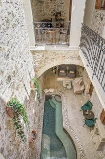 Villa Kamares, a 1912 stonebuilt unique estate with heated pool! - Panormos Rethymno - 2