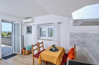 Goldfinch Estate - Banjole - 1