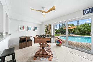 Cocoplum - A Quiet Riverfront Pool Home Near Beach - Cocoa Beach - 5