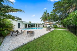 Cocoplum - A Quiet Riverfront Pool Home Near Beach - Cocoa Beach - 9