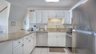Oceanfront, Luxury Getaway, Bikes - Hilton Head Island - 1