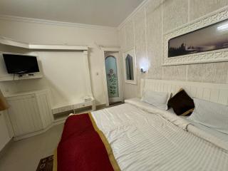 Hotel Kamal Nearest To Taj Mahal - Agra - 7