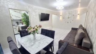 3х-ком Люкс Айбергенова 1Б в центре Шымкента - 1й этаж - Shymkent - 8