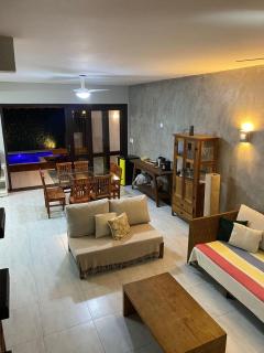 Casa em Condomínio com Piscina Privativa - Juquei - 1