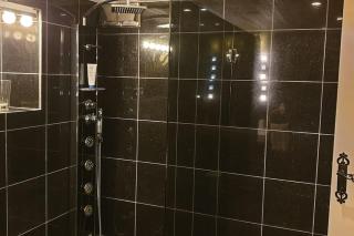 Lovely big rental unit with a fantastic view - 5