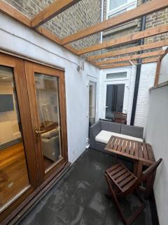 Comfy stay in Wandsworth Town - 4