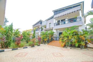 Lux Holidays Villa - Kigali - 6
