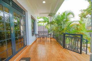 Lux Holidays Villa - Kigali - 2