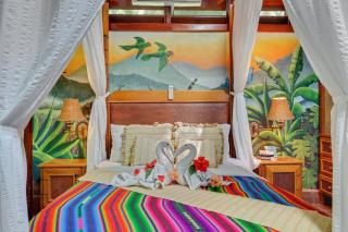 Ian Anderson Caves Branch Jungle Lodge - Belmopan - 6