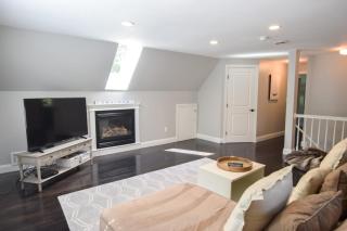 Newly Renovated Modern Pond Access - Chatham - 6