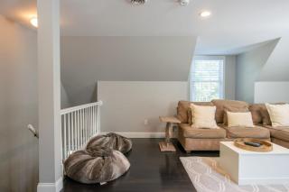 Newly Renovated Modern Pond Access - Chatham - 1