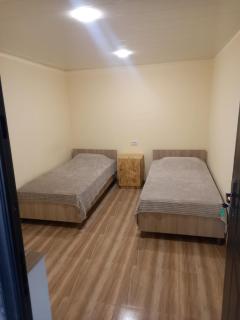 PIT STOP B&B Guesthouse - Urtsʼadzor - 9