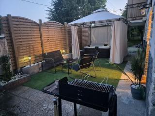Spa Piscine Privative en Pleine Nature à 1h de Paris - - 5