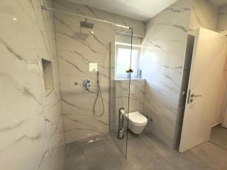 Rosa Holiday Villa - Sea View & Private Parking - 4
